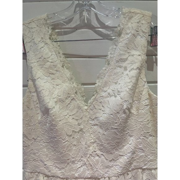 VERA WANG V-Neck Knee-Length lace and flare ivory cocktail bridesmaid Dress sz 8 - Picture 8 of 16